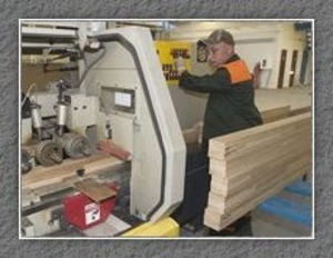 Оборудование деревообрабатывающее грн.0