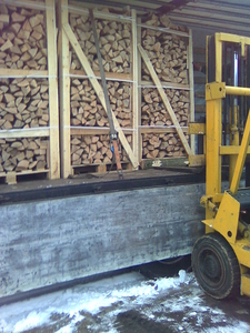 Продам дрова колотые свежепил грн.0