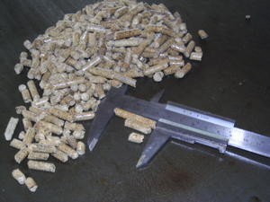 Чешская фирма купит древесные пеллеты 6мм грн.0