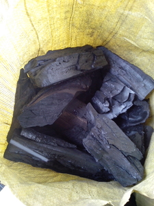 Продаем древесный уголь с  дуба, граба, березы, ясена грн.0