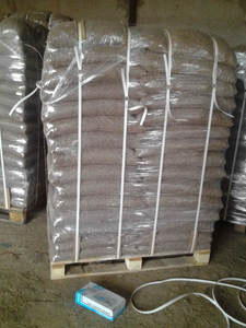 Продам древесные, топливные пеллеты гранулы 6-8 мм грн.1850