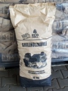 Продам уголь древесный в бумажных мешках грн.0
