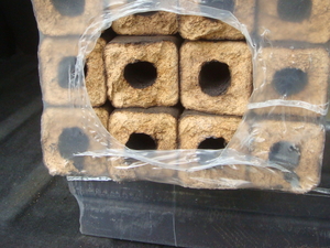 Продам брикеты из лузги подсолнечника - DDU Катовице грн.0