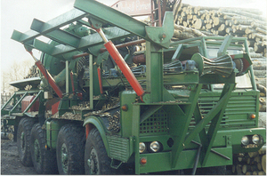 Окорочный станок CAMBIO 66-70A, на базе TATRA813 грн.