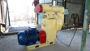 Прес-гранулятор ОГМ 1,5 грн.0