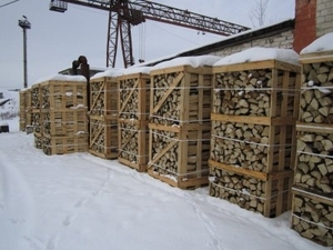 Предприятие производит колотые дрова естественной влажности грн.0