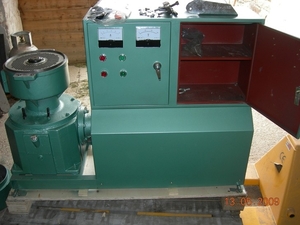 Мини пресс-гранулятор грн.0