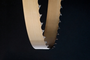 Пилы ленточные и оборудование для ремонта пил продам грн.0