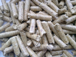 Куплю древесные пеллеты 6мм, DIN plus, в мешках 15 кг грн.95