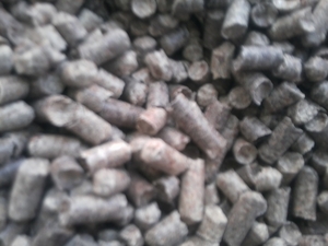 Продам пелеты 6мм грн.1400
