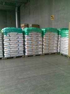 Предлагаем древесные пеллеты грн.100