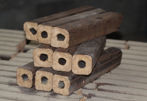 Закупаем брикеты из опилок ПИНИКЕЙ грн.0