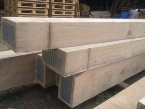 Доска необрезная (дуб) грн.0