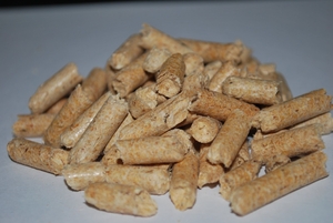 Предлагаем­ пеллеты светлые древесные ф.6-8 мм. грн.110