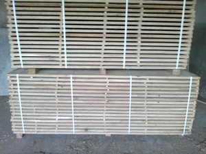 Продам доску дубовую грн.0