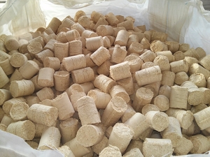 Паливні деревні брикети типу Nestro від виробника грн.2300