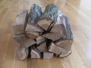 Дрова колотые дубовые в сетках и на поддонах по 1м3. грн.0