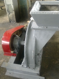 Продам дробилку (мельницу) грн.0