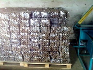 Продам брикеты из опилок грн.0