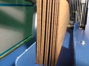 Шпон пиленый дуб 4,5 мм. 630 руб за 1м/кв. грн.