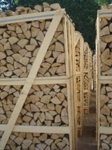 Произвожу свежоколотые дрова грн.1