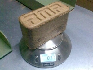 Предлагаем древесный топливный брикет типа  RUF ( RMP)  грн.105