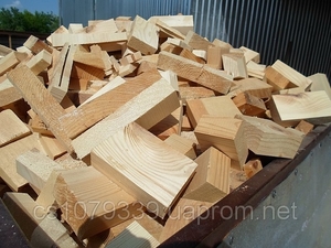 Дрова сухие (обрезь столярных изделий - кубики) грн.0