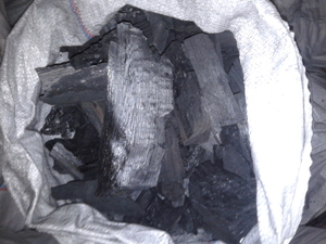 Продам древесный уголь грн.0