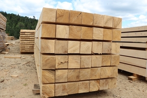 Предлагаем пиломатериалы и строганные изделия грн.0