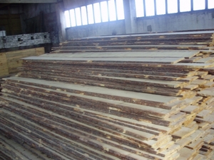 Сухой необрезной пиломатериал, сосна грн.0