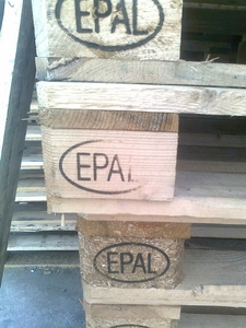 Срочно продам европоддоны 1-2 сорта грн.0