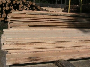 Продаем лесо-, пиломатериалы. грн.0