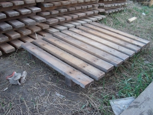 Продам Деревянные поддоны цена договорная грн.1