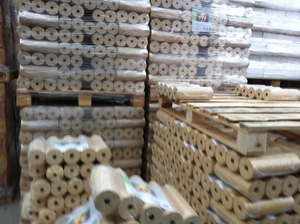 Поставки древесных брикетов грн.