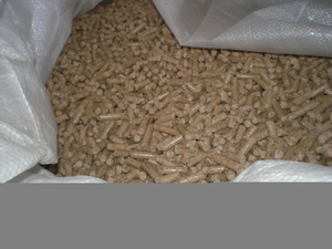 Продам древесные пеллеты грн.125