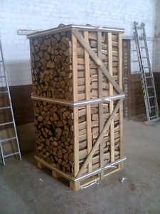 Дрова колотые дуб граб грн.0