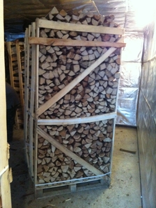 Продам дрова камерной сушки граб грн.0