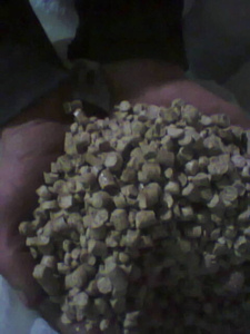 Пеллеты из сердцевины древесины грн.95