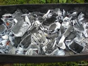Продаю уголь для мангалов грн.0