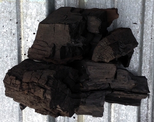 Производство реализует качественный древесный уголь (дуб) грн.0