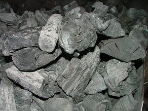 Покупаем древесный уголь грн.0