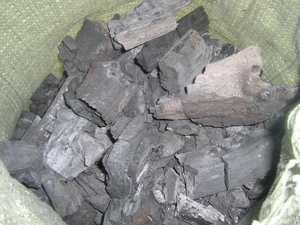 Продаю древесный уголь из твердых пород дерева грн.3150