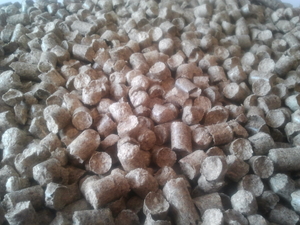 Продам пеллеты древесные грн.95