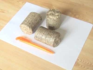 Продам топливный брикет из костры льна грн.