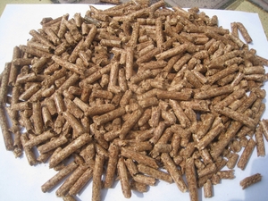 Производство и продажа топливных древесных пеллет грн.1300