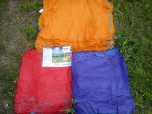 Продаю сетку для упковки дров, брикетов грн.0