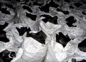 Древесный уголь для мангалов барбекю и ресторанов 5 грн. Киев грн.5