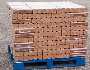 Заинтересованы в закупке брикет из твердых пород древесины грн.0