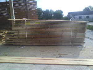 Продам обрезную доску 2,3 сорт сосна свежепильная и сухая грн.0