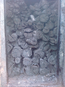 Продам древесный уголь грн.0